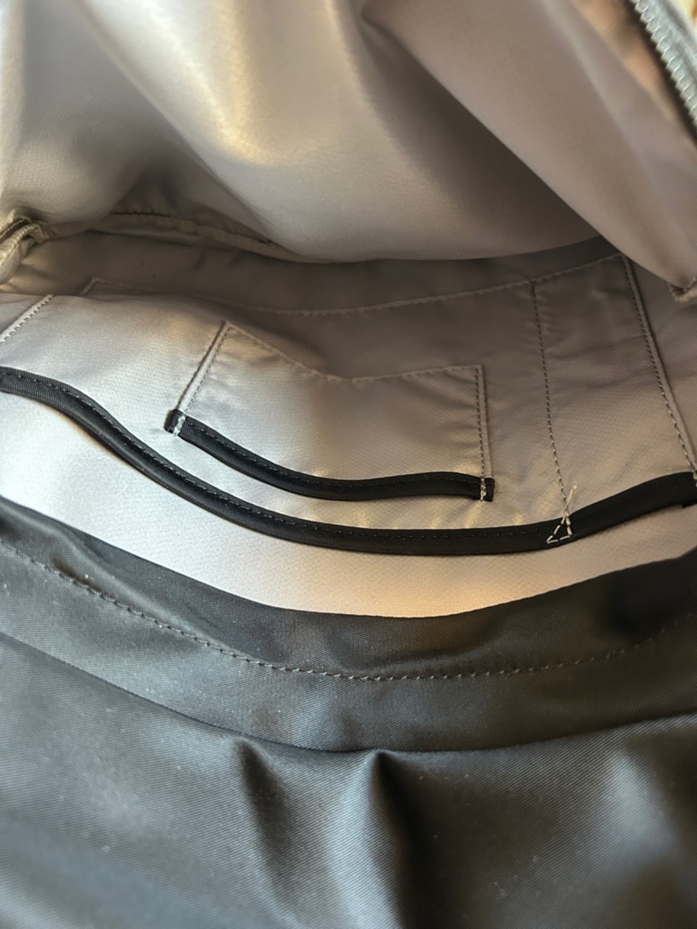 NWOT Tumi Voyageur Carson Backpack - Picture 7 of 15